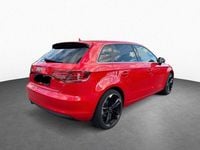 Gebraucht Audi A3 Ambiente 150 PS (110 kW) 2014 Rot Limousine