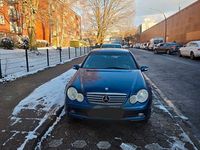Gebraucht Mercedes C180 143 PS (105 kW) 2002 Blau Coupé