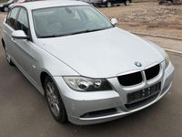 Gebraucht BMW 318 Advantage 129 PS (94 kW) 2007 Silber Limousine