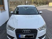 Gebraucht Audi A3 110 PS (80 kW) 2015 Weiß Kleinwagen