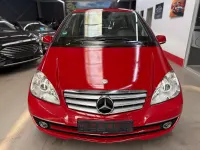 Gebraucht Mercedes A200 140 PS (102 kW) 2010 Rot Limousine