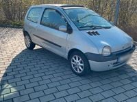 Second-hand Renault Twingo 58 CP (42 kW) 2007 Argintiu Hatchback