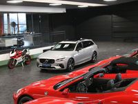 Gebraucht Volvo V90 Ultimate 197 PS (144 kW) 2023 Silber Kombi