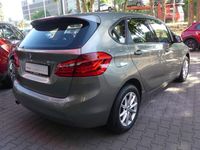 gebraucht BMW 218 2er Reihe i Aut. 2-Zonen-Klima Navi Sitzheizung