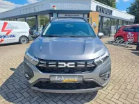 Neu Dacia Jogger Expression 110 PS (80 kW) 2025 Dolomitgrau Van / Kleinbus
