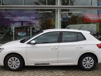 Gebraucht Skoda Fabia Active 65 PS (47 kW) 2022 Weiß Kleinwagen