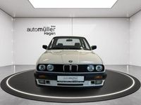 Gebraucht BMW 318 113 PS (83 kW) 1989 Weiß Coupé