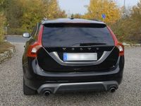Gebraucht Volvo V60 R-Design 190 PS (139 kW) 2016 Schwarz Kombi