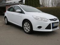 Gebraucht Ford Focus Trend 105 PS (77 kW) 2011 Weiß Kombi