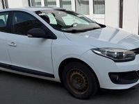 Gebraucht Renault Mégane 110 PS (80 kW) 2014 Weiß Limousine