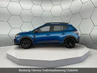 Neu Dacia Sandero Extreme 122 PS (89 kW) 2025 Grün Limousine