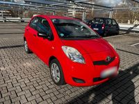Gebraucht Toyota Yaris 69 PS (50 kW) 2010 Rot Kleinwagen