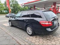 Gebraucht Mercedes E200 136 PS (100 kW) 2011 Schwarz Kombi