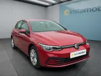 Gebraucht VW Golf VIII 131 PS (96 kW) 2022 Rot Kleinwagen