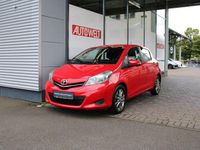Gebraucht Toyota Yaris Edition 69 PS (50 kW) 2014 Rot Limousine