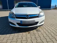 Gebraucht Opel Astra GTC Edition 90 PS (66 kW) 2009 Weiß Limousine