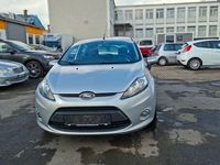 Gebraucht Ford Fiesta Trend 82 PS (60 kW) 2012 Silber Kleinwagen