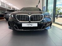 Neu BMW 540 M Sport 303 PS (222 kW) 2025 Grau Kombi