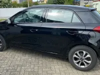 Gebraucht Hyundai i20 75 PS (55 kW) 2018 Schwarz Limousine