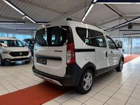 Gebraucht Dacia Dokker Celebration 116 PS (85 kW) 2017 Weiß Van / Kleinbus