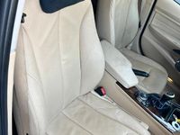 Gebraucht BMW 318 150 PS (110 kW) 2013 Braun Limousine