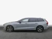 Gebraucht Volvo V60 145 PS (106 kW) 2025 Kombi