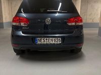 Gebraucht VW Golf VI Style 105 PS (77 kW) 2011 Blau Kleinwagen