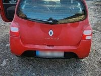 Second-hand Renault Twingo 75 CP (55 kW) 2011 Roșu Hatchback