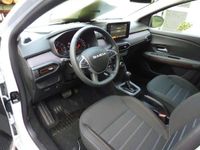 Neu Dacia Sandero Expression 91 PS (66 kW) 2026 Arktisweiss und andere Limousine