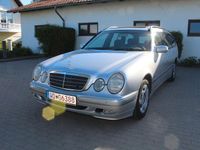 Gebraucht Mercedes E220 Classic 143 PS (105 kW) 2001 Silber Limousine