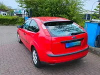 Gebraucht Ford Focus 80 PS (58 kW) 2006 Rot Limousine
