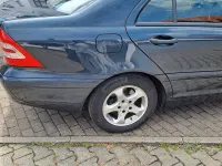 Gebraucht Mercedes 220 143 PS (105 kW) 2003 Blau Limousine