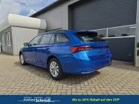 Neu Skoda Octavia Selection 150 PS (110 kW) 2026 Raceblau metallic Kombi