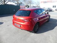 Gebraucht Seat Leon Style 131 PS (96 kW) 2019 Rot Limousine