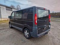 Gebraucht Opel Vivaro 145 PS (106 kW) 2009 Schwarz Van / Kleinbus