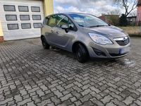 Second-hand Opel Meriva 2011 Andere farben Monovolum