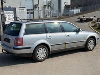 Gebraucht VW Passat 101 PS (74 kW) 2005 Silber Kombi