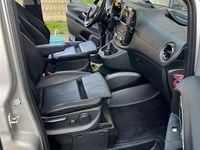 Gebraucht Mercedes Vito 237 PS (174 kW) 2023 Schwarz Van
