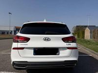 Gebraucht Hyundai i30 Trend 116 PS (85 kW) 2020 Weiß Kombi
