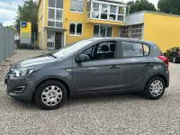 Gebraucht Hyundai i20 Edition 86 PS (63 kW) 2014 Grau Kleinwagen