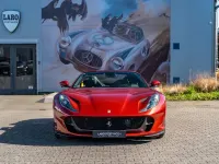 Gebraucht Ferrari 812 799 PS (587 kW) 2021 Rot Cabrio
