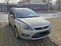 Gebraucht Ford Focus Titanium 115 PS (84 kW) 2010 Andere farben Kombi