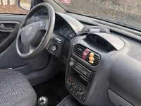 Gebraucht Opel Corsa 60 PS (44 kW) 2001 Silber Kleinwagen