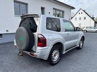 Gebraucht Mitsubishi Pajero Elegance 160 PS (117 kW) 2003 Silber SUV