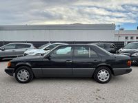 Gebraucht Mercedes E260 160 PS (117 kW) 1991 Schwarz Limousine