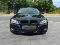 Gebraucht BMW 318 Basis 143 PS (105 kW) 2010 Schwarz Limousine
