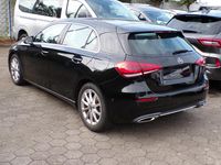 Gebraucht Mercedes A200 Progressive 163 PS (119 kW) 2018 Schwarz