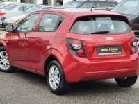 Używany Chevrolet Aveo LT 101 KM (74 kW) 2012 Czerwony Sedan/Limuzyna