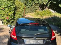 Gebraucht Ford Fiesta Ambiente 82 PS (60 kW) 2009 Schwarz Kleinwagen