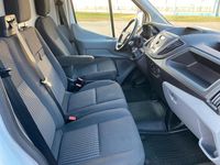 Gebraucht Ford Transit 130 PS (95 kW) 2016 Weiß Van / Kleinbus